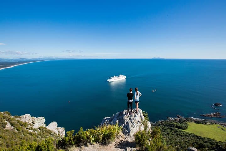 Tauranga Shore Excursion: Scenic Kiwifruit Tasting & Mount Maunganui Sights