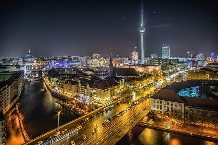 Berlin Night Tours by Locals: Private Walking Experiences in Kreuzberg & Mitte photo 2