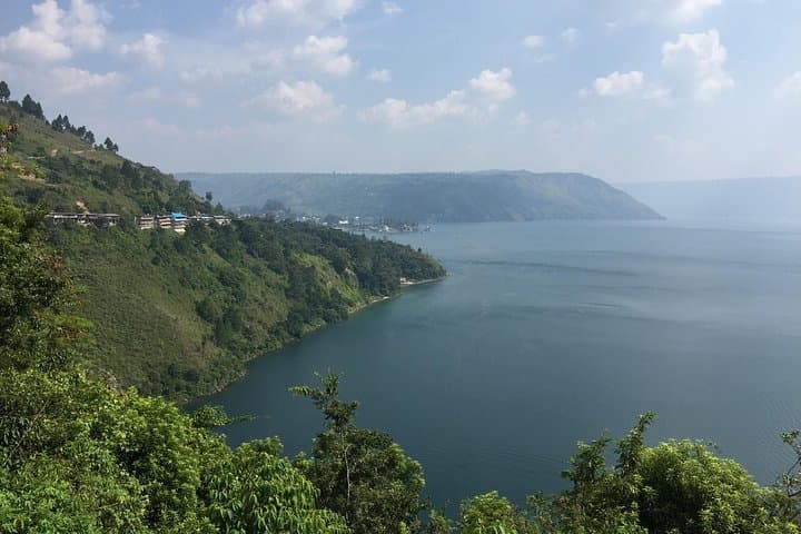 North Sumatra in Seven Days: Jungle Trekking, Sibayak Summit & Lake Toba photo 3