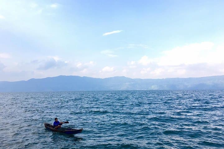 North Sumatra in Seven Days: Jungle Trekking, Sibayak Summit & Lake Toba photo 4