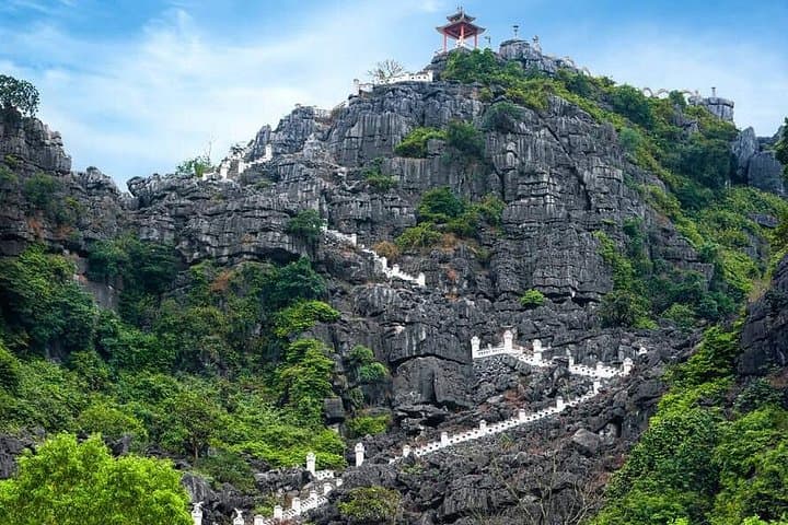 Day Trip to Tam Coc, Mua Cave & Hoa Lu from Hanoi - Boat, Hike & Cycling photo 1