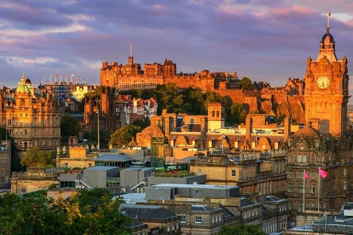 Edinburgh Highlights and Hidden Gems: Private Full-Day Walking Tour with a Local Host photo 4