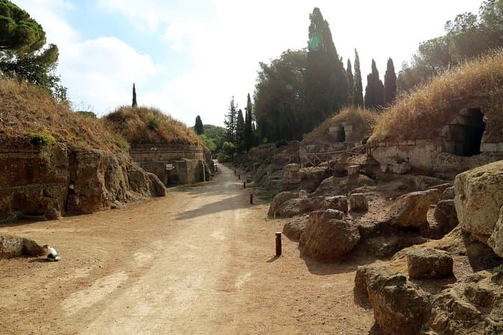 Cerveteri Etruscan Necropolis Private Tour from Rome — Banditaccia Highlights & Practical Tips photo 4