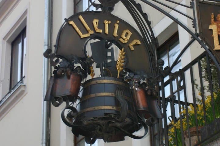 Altbier Safari in Düsseldorf: 5-Brewery Old Town Tour & Tastings photo 6