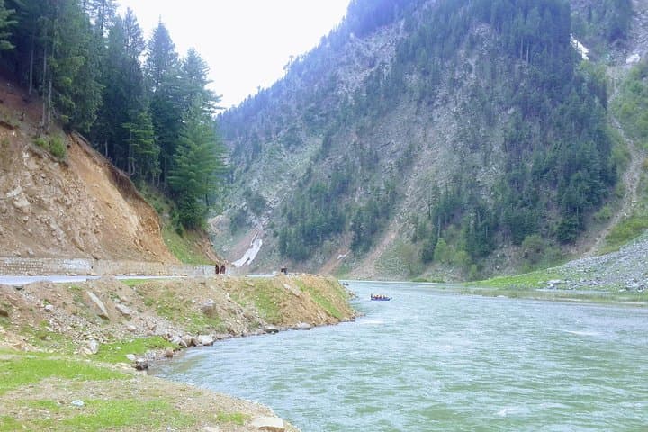5-Day Naran & Shogran Tour: Saiful Muluk, Babusar Top & Kaghan Valley Highlights photo 6
