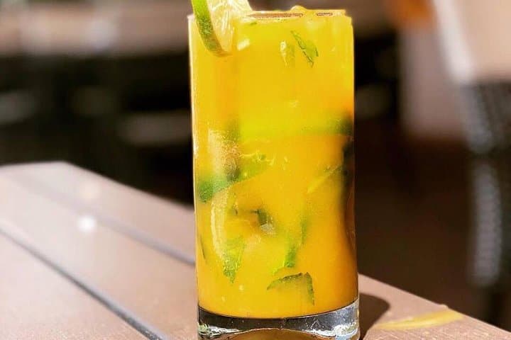 Delray Beach Dinner & Drinks Tour: Atlantic Avenue Craft Cocktail & Food Crawl