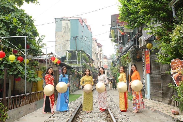 Hanoi Instagram Tour: Capture the Old Quarter’s Most Scenic Spots photo 6