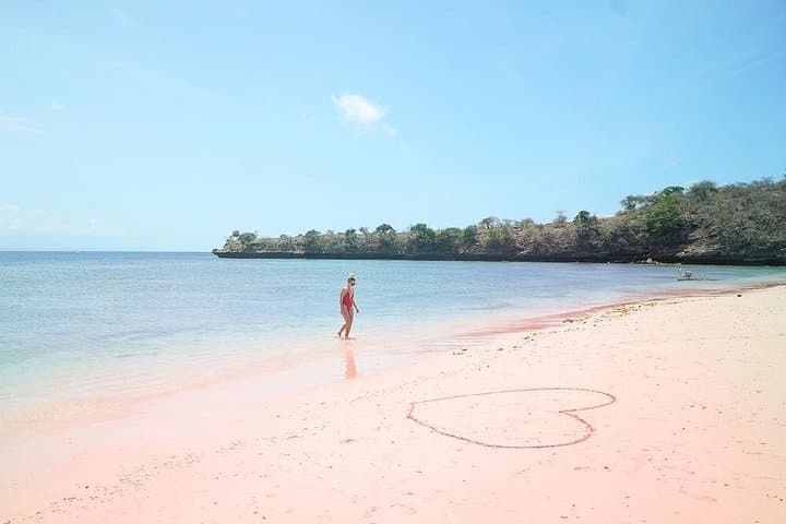 Private Pink Beach Snorkel & Island-Hopping Tour — Lombok Day Trip photo 1