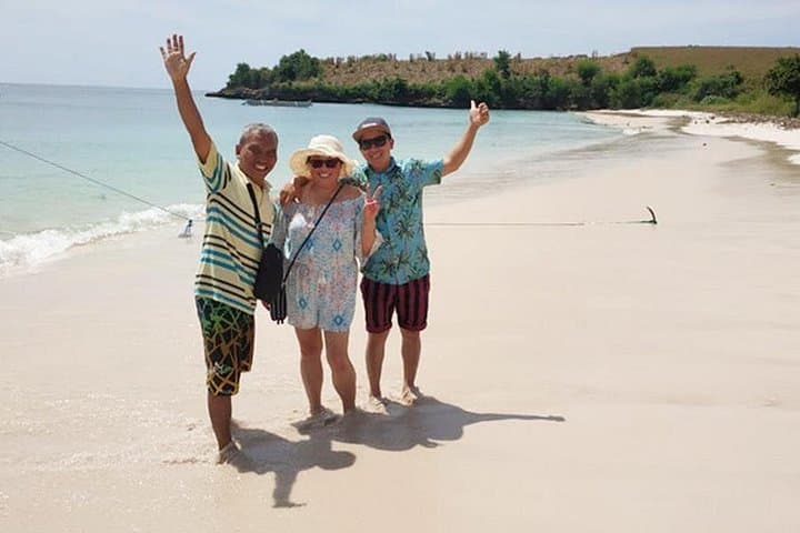 Private Pink Beach Snorkel & Island-Hopping Tour — Lombok Day Trip photo 2
