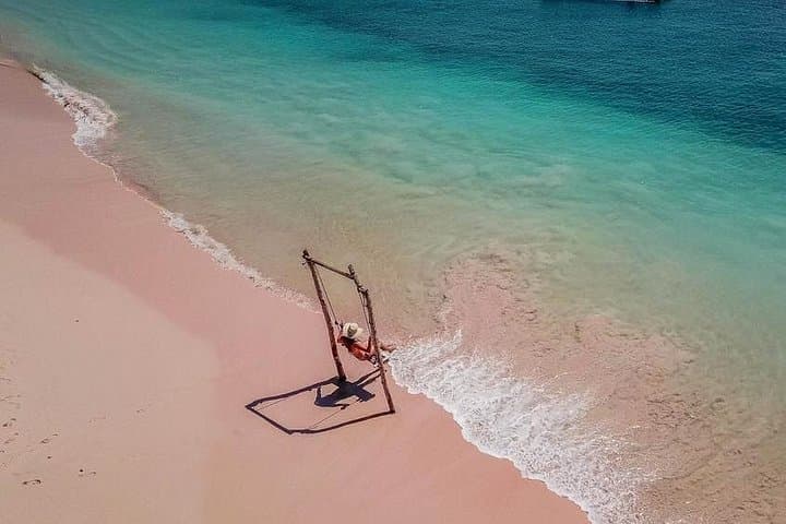 Private Pink Beach Snorkel & Island-Hopping Tour — Lombok Day Trip photo 4