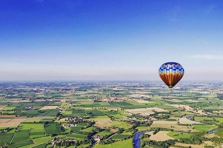 Weekday Hot Air Balloon Flight from Milan to San Colombano al Lambro photo 3