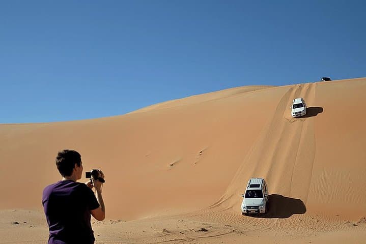 Liwa Self-Drive 4x4: Conquer the Rub Al Khali (Empty Quarter) Dunes from Abu Dhabi