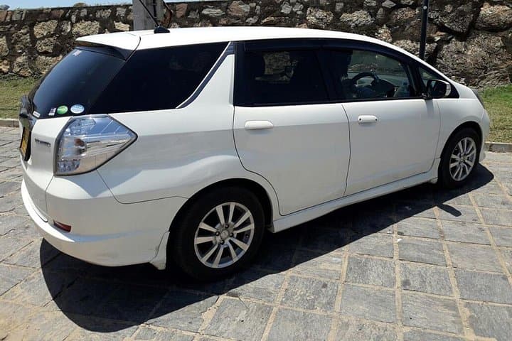 Private Transfer from Colombo Airport (CMB) to Mirissa — Giragala Village Pickup photo 3