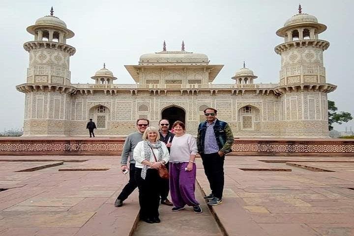 Luxury 5-Day Golden Triangle Tour: Delhi, Agra & Jaipur Highlights photo 4