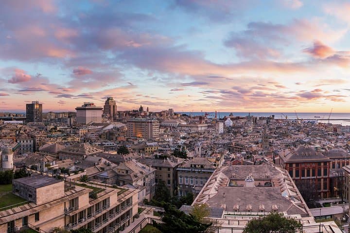 Genova Rickshaw Tour: Hidden Alleys & Historic Porto Antico in One Hour photo 5