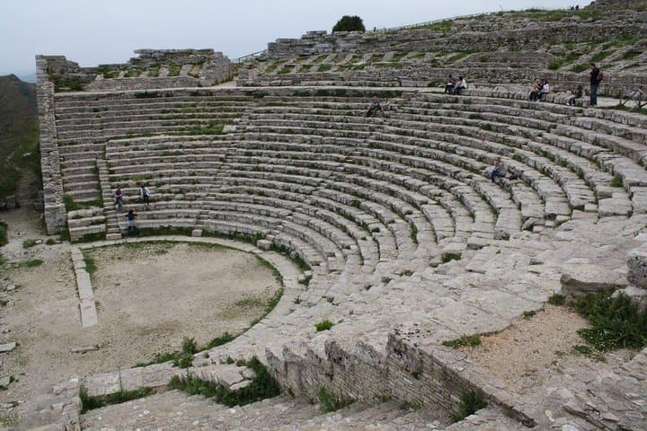 Segesta & Terrasini Half-Day Tour from Palermo — Ancient Temple and Sicilian Coast photo 2