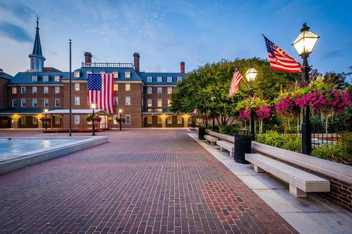 Old Town Alexandria Self-Guided Scavenger Hunt — App-Led Historic Walking Tour