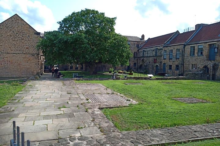 Newcastle Guided City Walking Tour: Grainger Town, Castle & Quayside Stories