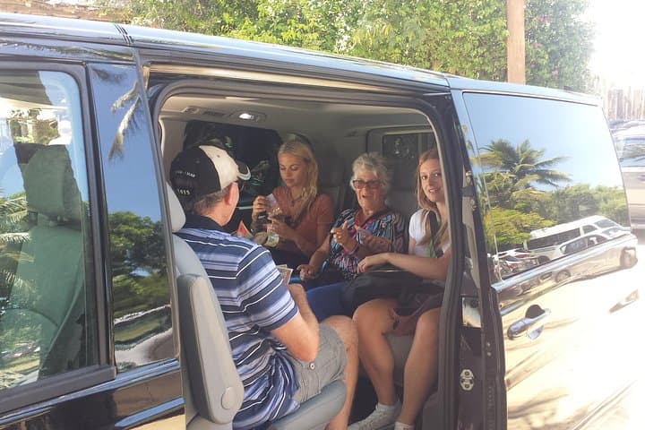 Private Premium Airport Transfer: Tontouta to Sheraton Deva Resort photo 6