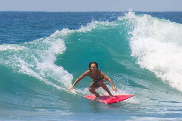 Surfing Hikkaduwa and Galle: Beginner-Friendly Lessons on Sri Lanka’s Southwest Coast