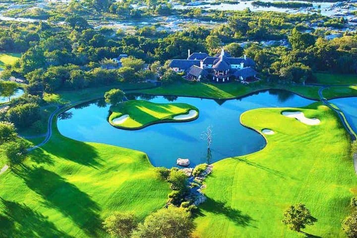 Ultimate South African Golf Tour: Play Top Courses with Luxury Guides