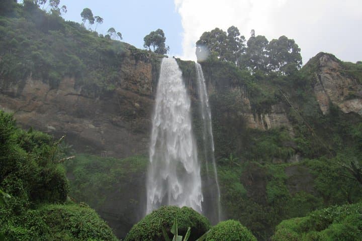 4-Day Sipi Falls & Pian Upe Wildlife Safari: Waterfalls, Game Drives & Karamojong Culture