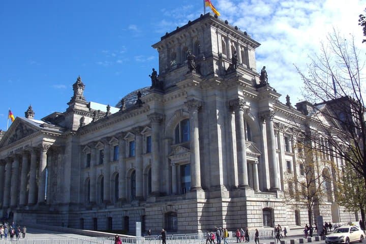 Berlin by Minivan: Private Driver-Guide Orientation Transfer photo 3