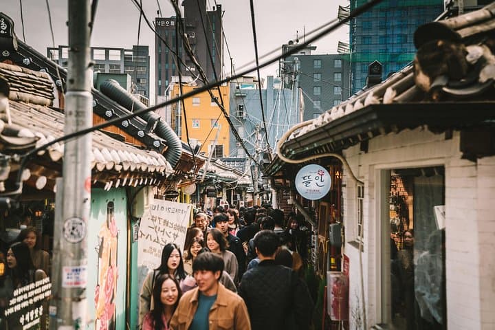Seoul Markets with a Local: Private 4-Hour Walking Food & Shopping Tour photo 2