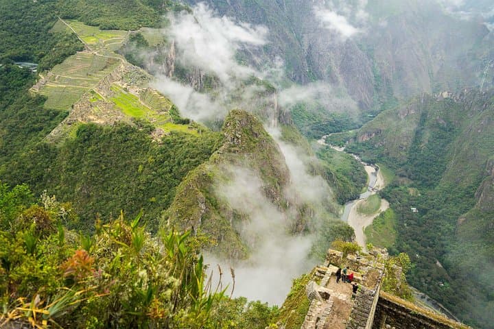 2-Day Inca Trail Trek to Machu Picchu via Sun Gate photo 2