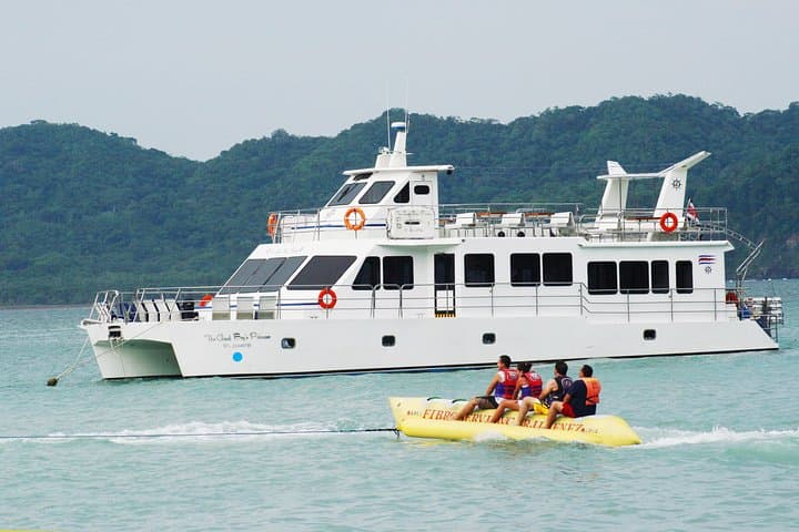 Tortuga Island Cruise from Puntarenas: Day Trip to Isla Tortuga photo 4