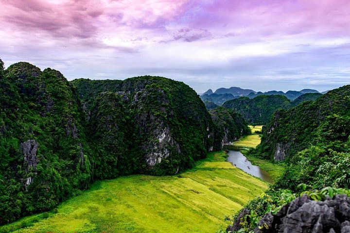 Full-Day Motorbike Tour Around Ninh Binh — Mua Cave, Tam Coc & Hoa Lu photo 3