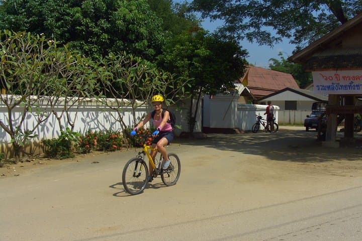 Overnight Mae Taeng Valley Cycling: Bua Tong (Sticky) Waterfall & Rural Trails photo 3