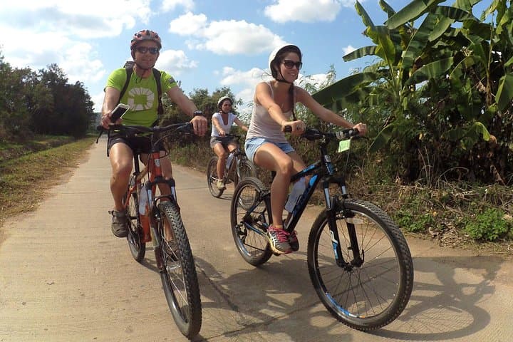 Cycling the Mae Ngat Valley and Buatong Sticky Waterfall photo 2