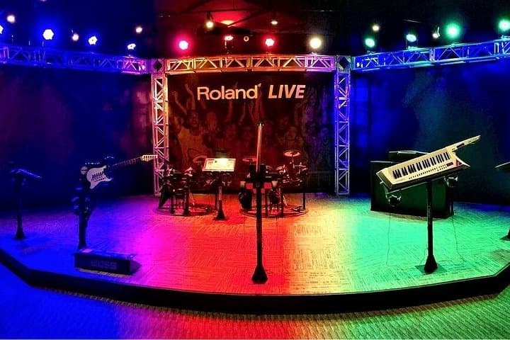 Inside Nashville's Musicians Hall of Fame: Instruments, Interactive GRAMMY Gallery & Jimi Hendrix Stage photo 4