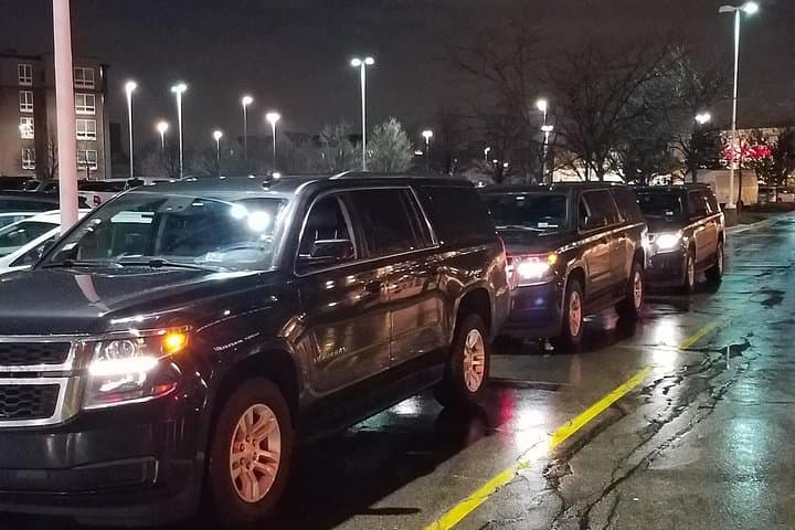 Private SUV Transfer from O'Hare to Downtown Madison — Door-to-Door Airport Ride photo 2