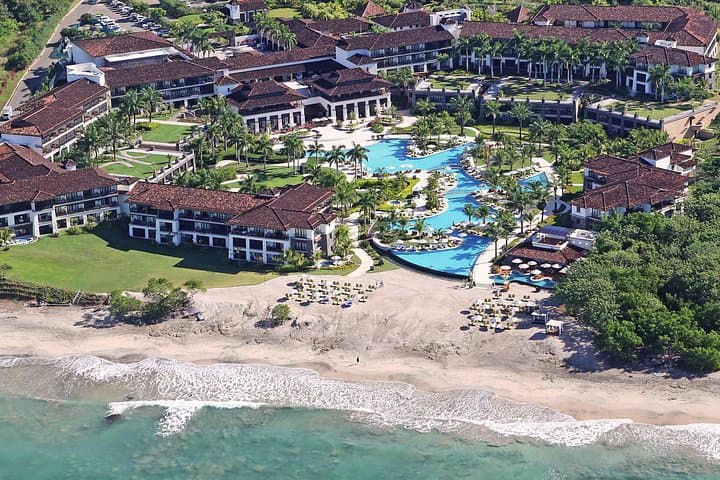 Private Transfer From Liberia Airport to Playa Conchal & Flamingo photo 2