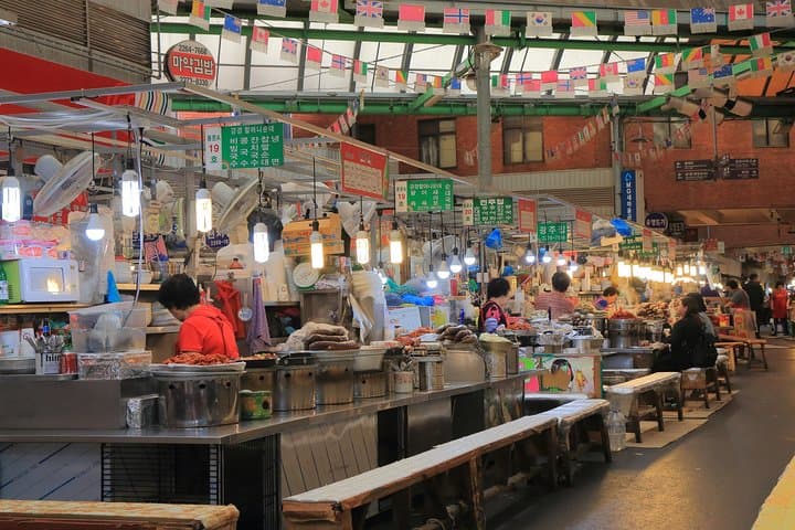 Seoul Markets with a Local: Private 4-Hour Walking Food & Shopping Tour photo 6