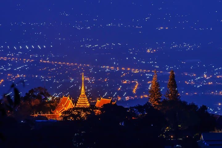 Chiang Mai Night Tour: Wat Umong & Doi Suthep After Dark