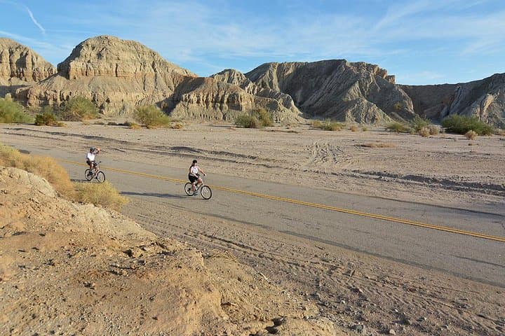 Earthquake Canyon Downhill Bike Ride — San Andreas Fault Scenic Descent from Palm Desert photo 3