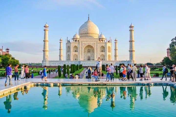 Sunrise at the Taj & Agra Fort: Private 2-Day Tour from Delhi photo 3