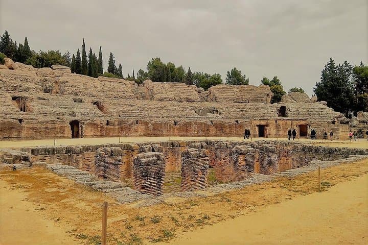 Itálica Ruins & Game of Thrones Dragonpit: Seville Roman Empire Tour photo 2