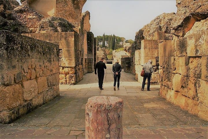 Itálica Ruins & Game of Thrones Dragonpit: Seville Roman Empire Tour