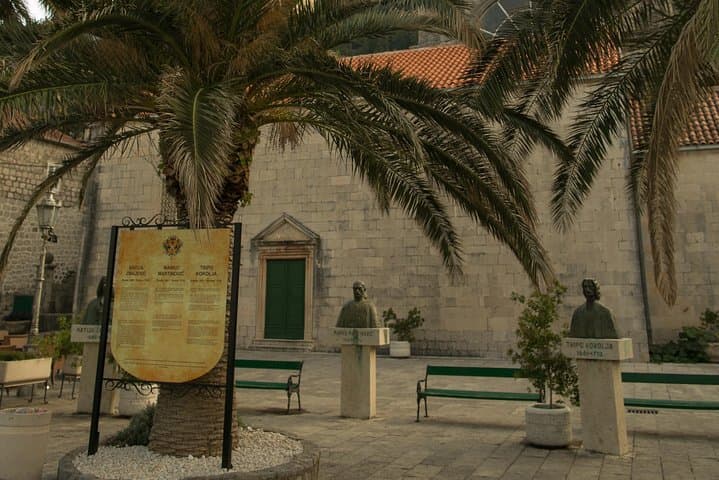 Perast Day Tour: Explore Our Lady of the Rocks, Bujović Palace & Bay Walk (2-Hour Private) photo 3