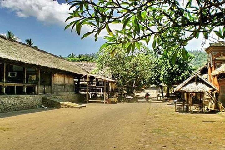 Gates of Heaven: Private Lempuyang Temple & East Bali Day Tour photo 3