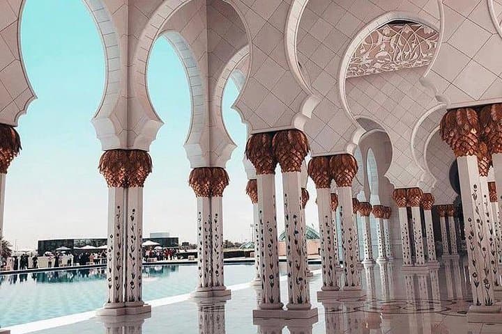 Private Half-Day Tour to Sheikh Zayed Grand Mosque from Dubai photo 5