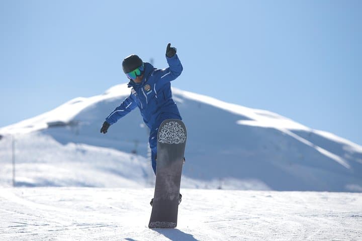 Livigno Freeride Snowboard Lessons: Private Coaching for Off-Piste Confidence photo 4