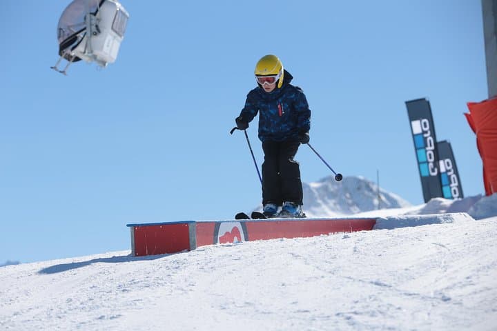 Private Freestyle Ski Lessons in Livigno Snowpark photo 2