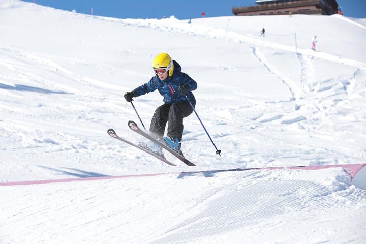 Private Freestyle Ski Lessons in Livigno Snowpark photo 4