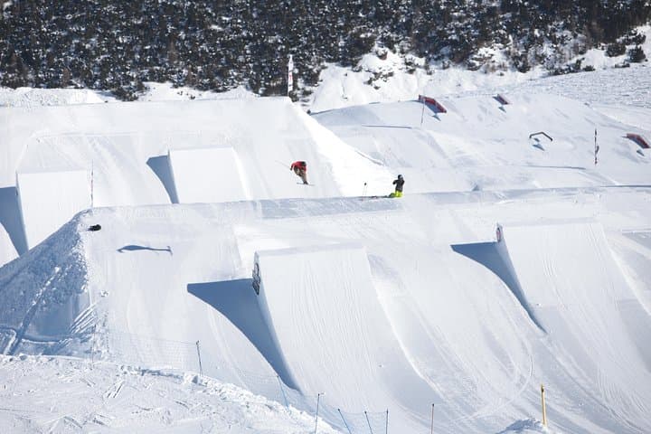 Private Freestyle Ski Lessons in Livigno Snowpark photo 6