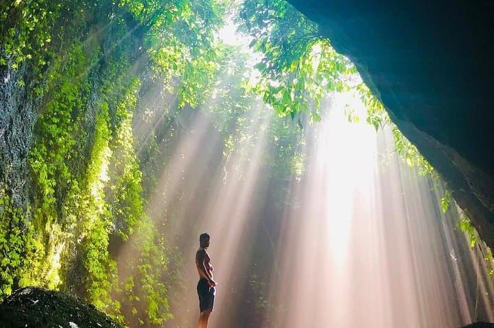 Ubud Waterfalls Private Tour: Tukad Cepung, Kanto Lampo & Tibumana in One Day photo 3